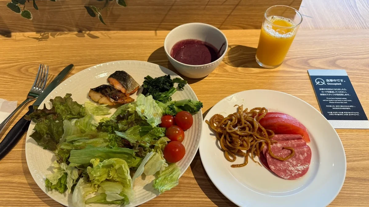 FUTATABI FUTABA FUKUSHIMAの朝食ビュッフェで選んだ料理の一例